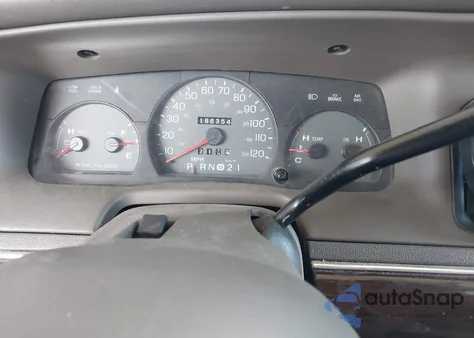 2004 Mercury Grand Marquis Gs из США, поврежденный, VIN 2MEFM74W94X627257